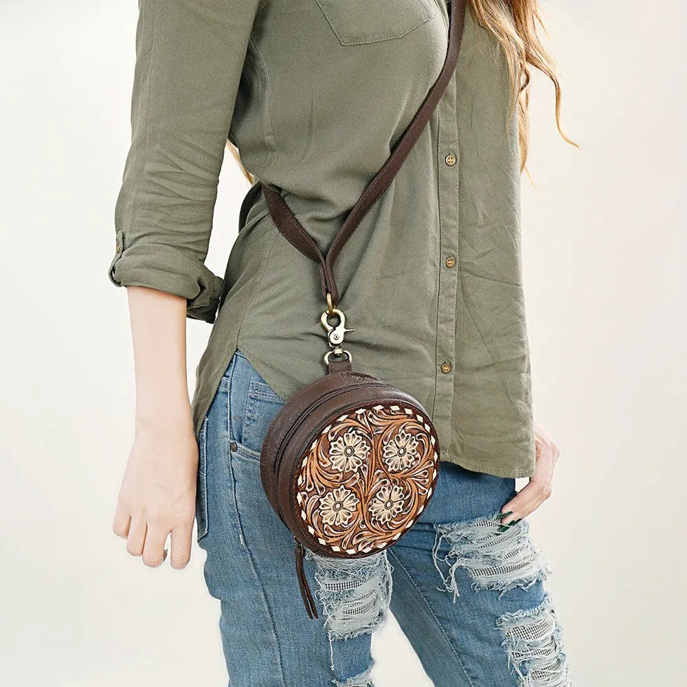 Chaney Ranch Round Leather Sling Wallet