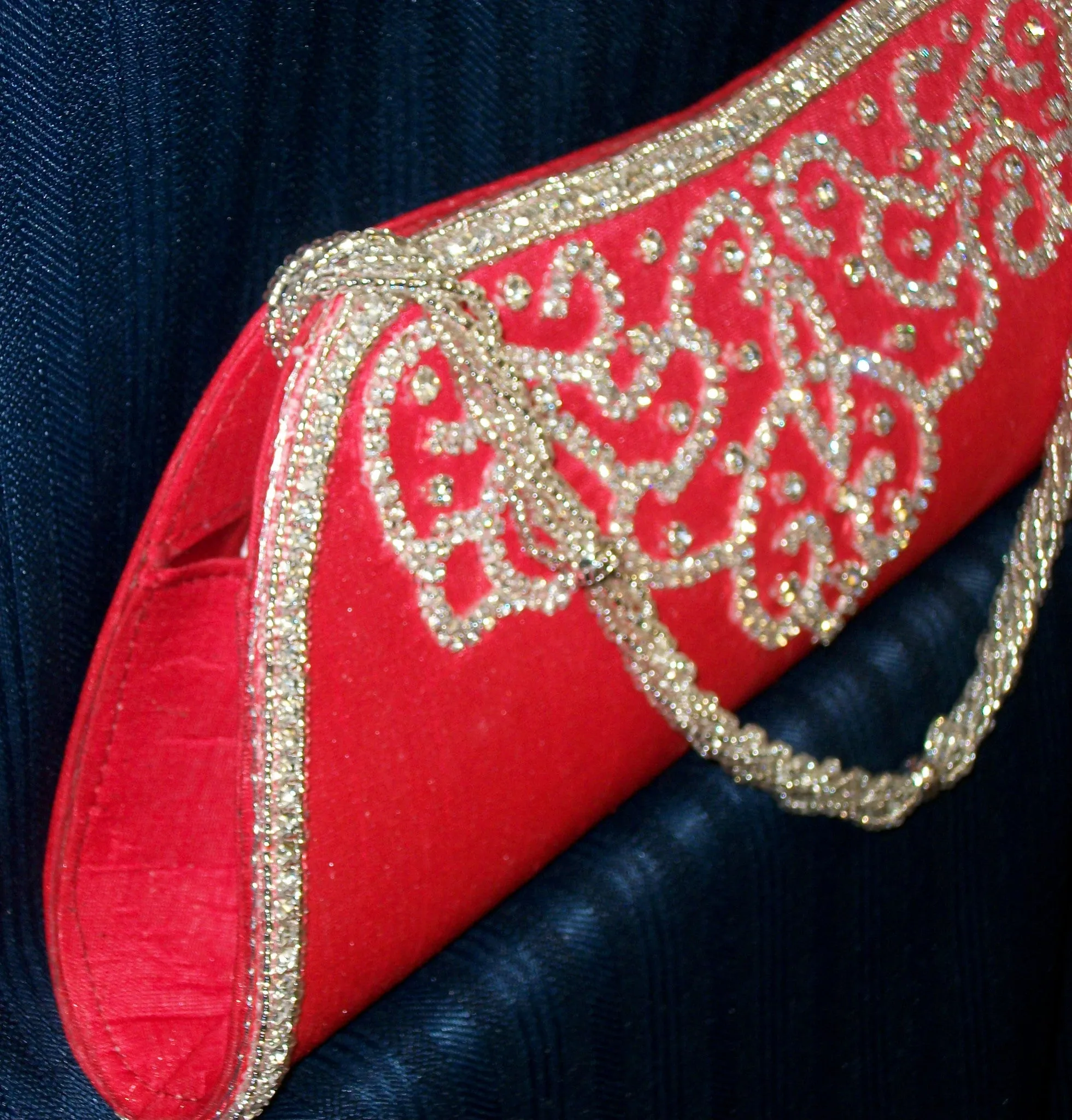 Clutch Red 4623 Indian Designer Shieno Sarees