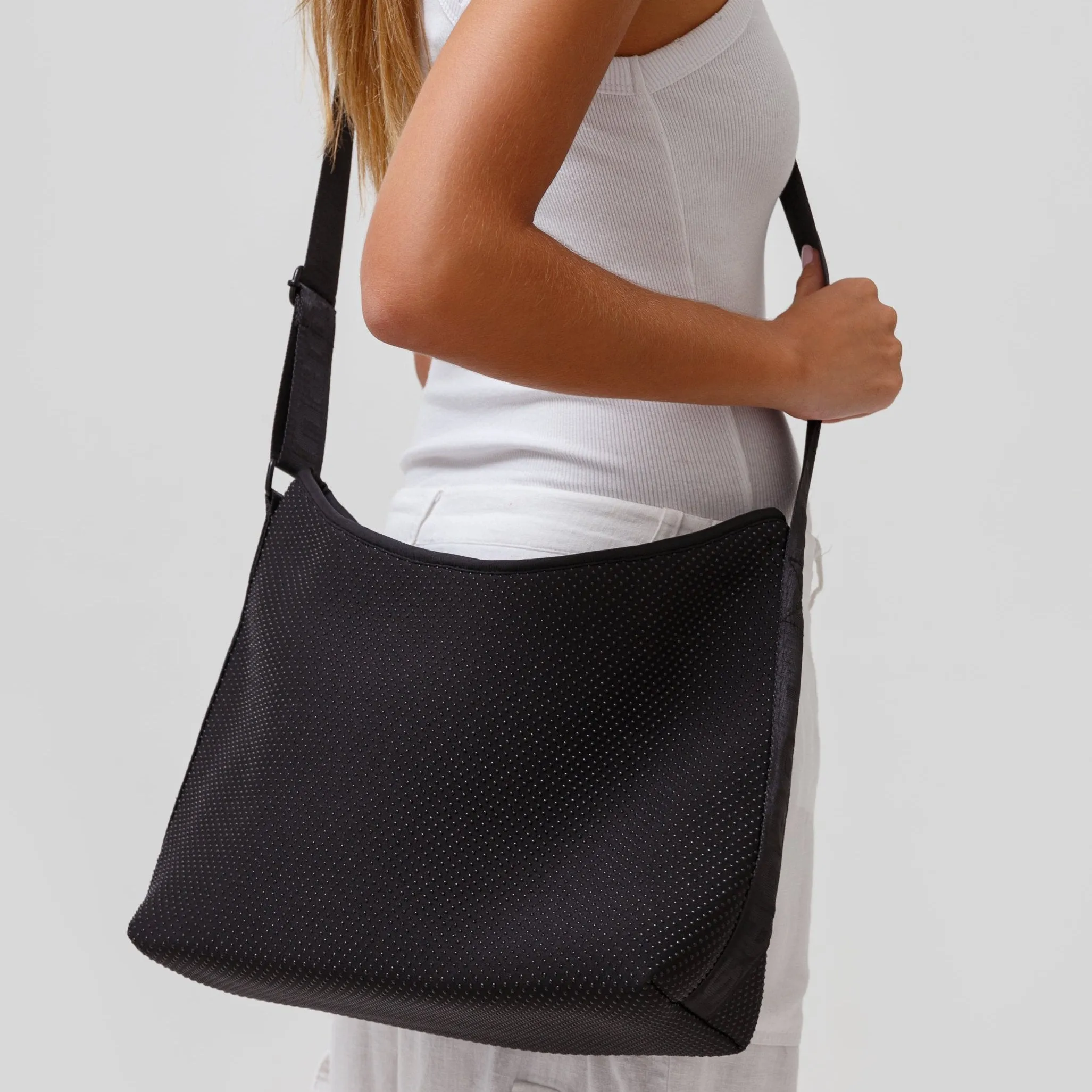 HOBO CROSSBODY BAG BLACK DOTTED