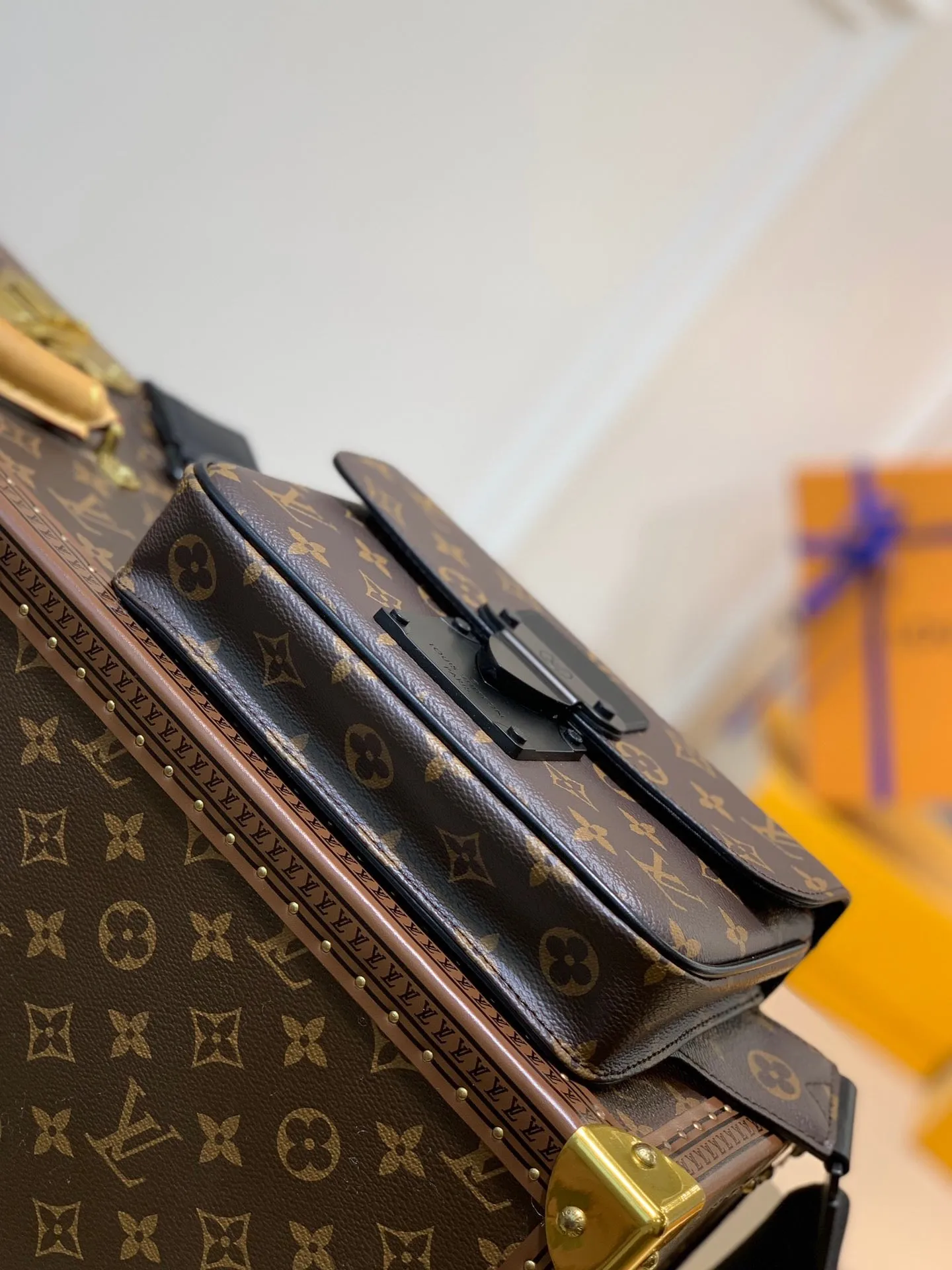 MBG036 S Lock Sling Bag / HIGHEST QUALITY VERSION /