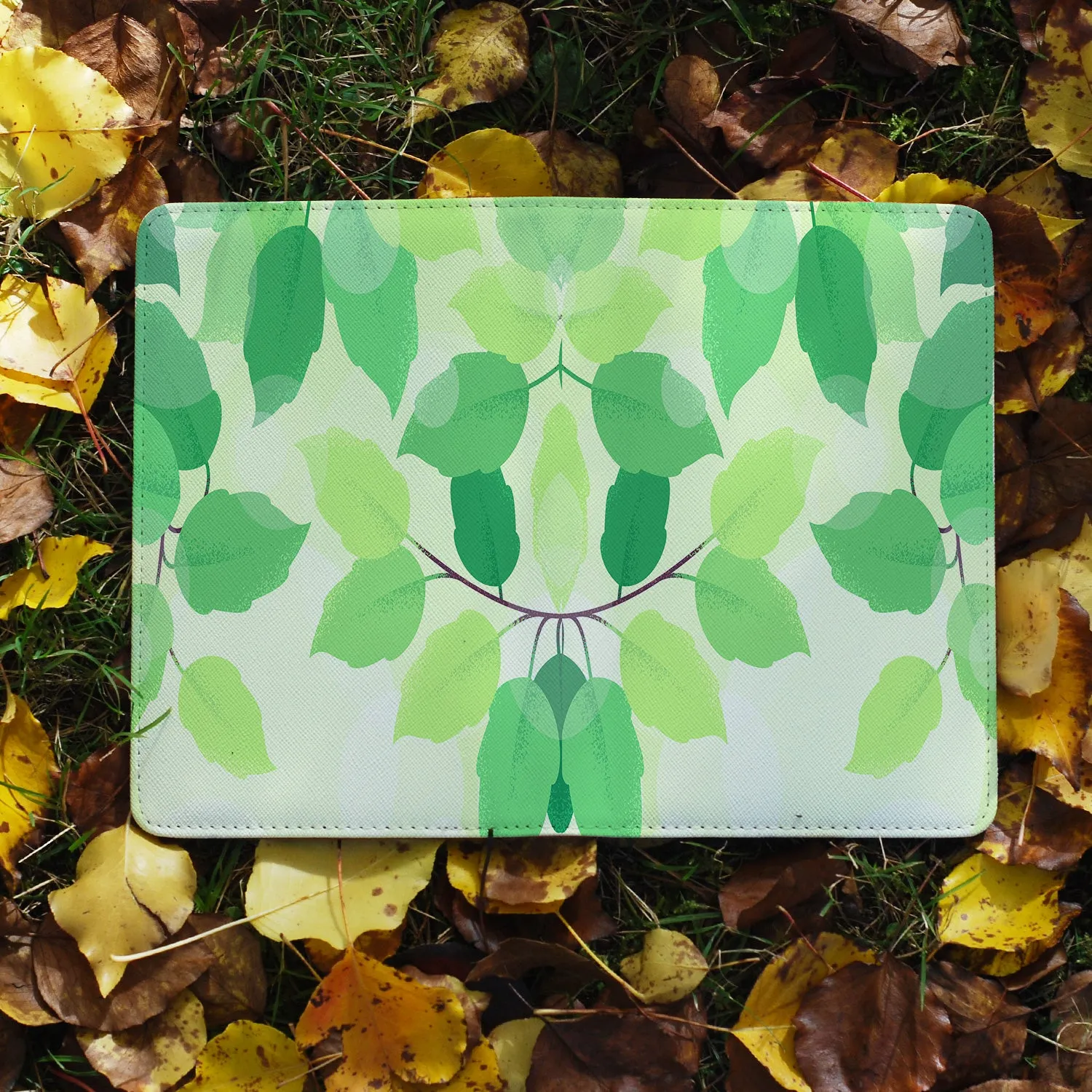 Travel Wallet - Leaves