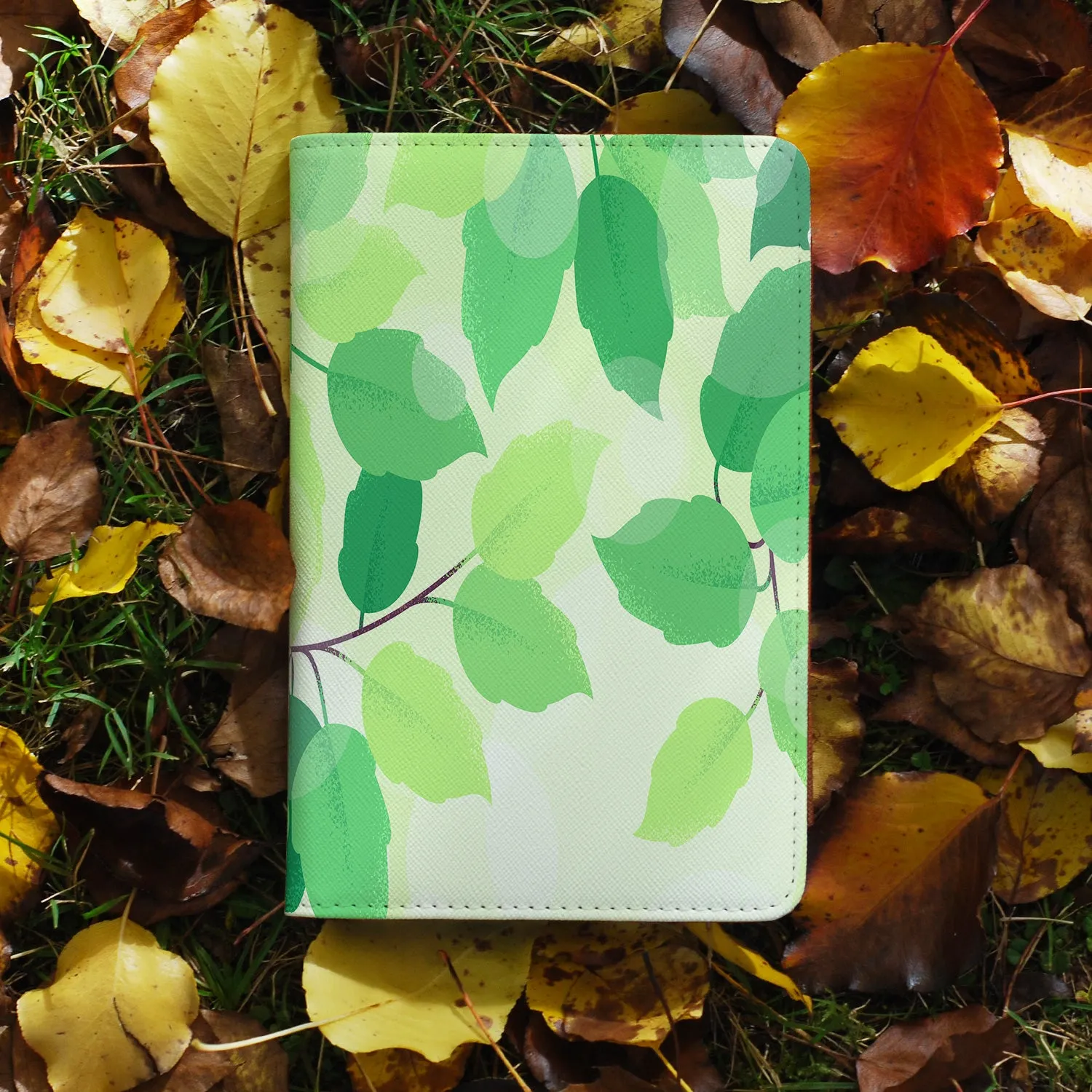 Travel Wallet - Leaves